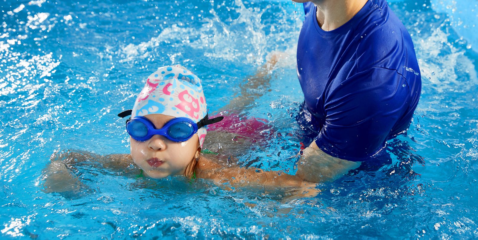 Cours de natation pour enfant en piscine