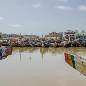 Saint louis pirogues colorees, Sénégal